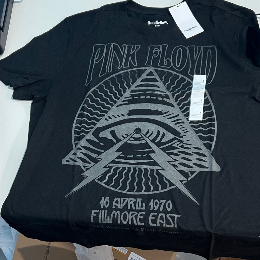 $5 Goodfellow & Co Men’s Black Pink Floyd Graphic T-Shirt